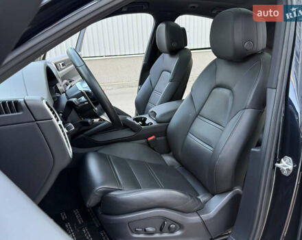 Синий Порше Cayenne Coupe, объемом двигателя 3 л и пробегом 17 тыс. км за 81000 $, фото 42 на Automoto.ua