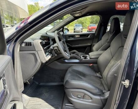 Синий Порше Cayenne Coupe, объемом двигателя 4 л и пробегом 6 тыс. км за 307074 $, фото 10 на Automoto.ua