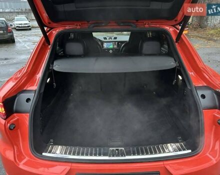 Оранжевый Порше Cayenne Coupe, объемом двигателя 2.89 л и пробегом 137 тыс. км за 69000 $, фото 15 на Automoto.ua