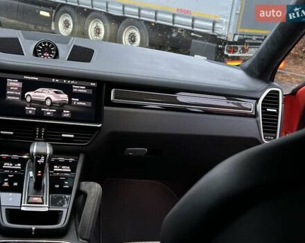 Оранжевый Порше Cayenne Coupe, объемом двигателя 2.89 л и пробегом 137 тыс. км за 69000 $, фото 23 на Automoto.ua