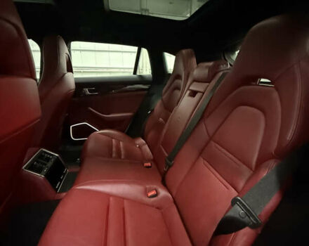 Белый Порше Panamera Sport Turismo, объемом двигателя 2.89 л и пробегом 48 тыс. км за 75000 $, фото 2 на Automoto.ua