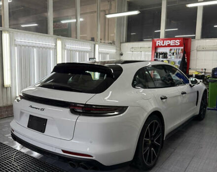 Белый Порше Panamera Sport Turismo, объемом двигателя 2.89 л и пробегом 48 тыс. км за 75000 $, фото 6 на Automoto.ua