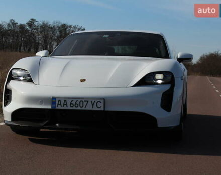 Белый Порше Тайкан, объемом двигателя 0 л и пробегом 68 тыс. км за 79700 $, фото 16 на Automoto.ua