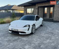Белый Порше Тайкан, объемом двигателя 0 л и пробегом 42 тыс. км за 57900 $, фото 1 на Automoto.ua