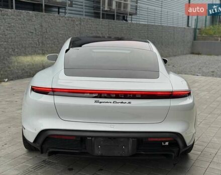 Білий Порше Тайкан, об'ємом двигуна 0 л та пробігом 43 тис. км за 71000 $, фото 7 на Automoto.ua