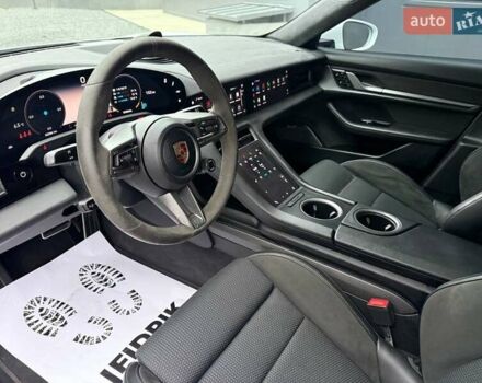 Білий Порше Тайкан, об'ємом двигуна 0 л та пробігом 43 тис. км за 71000 $, фото 18 на Automoto.ua