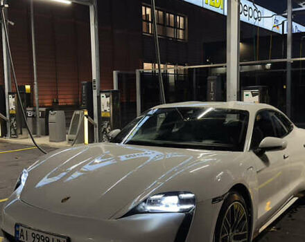 Білий Порше Тайкан, об'ємом двигуна 0 л та пробігом 99 тис. км за 70000 $, фото 1 на Automoto.ua