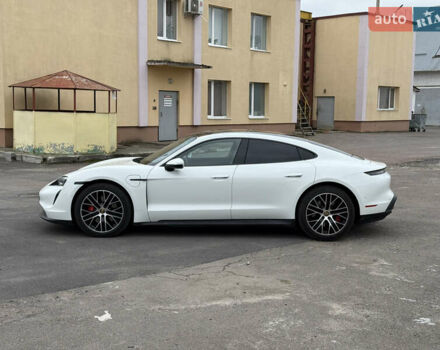 Белый Порше Тайкан, объемом двигателя 0 л и пробегом 96 тыс. км за 54300 $, фото 11 на Automoto.ua