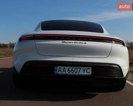 Белый Порше Тайкан, объемом двигателя 0 л и пробегом 68 тыс. км за 79700 $, фото 14 на Automoto.ua