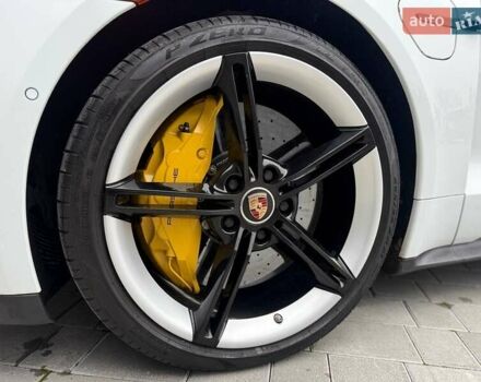 Білий Порше Тайкан, об'ємом двигуна 0 л та пробігом 43 тис. км за 71000 $, фото 12 на Automoto.ua