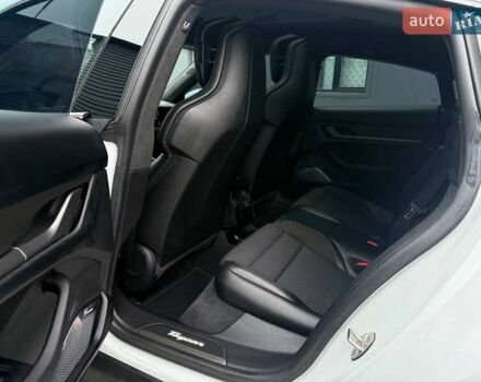 Білий Порше Тайкан, об'ємом двигуна 0 л та пробігом 43 тис. км за 71000 $, фото 15 на Automoto.ua