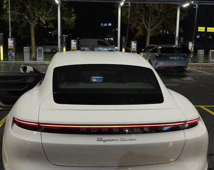 Білий Порше Тайкан, об'ємом двигуна 0 л та пробігом 99 тис. км за 70000 $, фото 12 на Automoto.ua