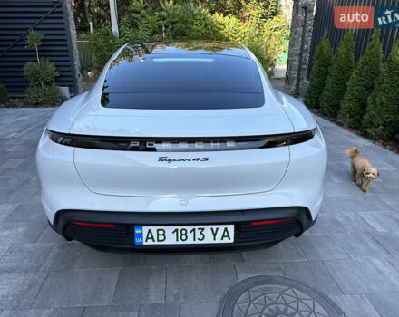 Белый Порше Тайкан, объемом двигателя 0 л и пробегом 32 тыс. км за 72000 $, фото 5 на Automoto.ua