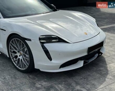 Білий Порше Тайкан, об'ємом двигуна 0 л та пробігом 41 тис. км за 59900 $, фото 14 на Automoto.ua