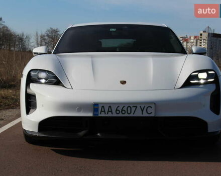 Белый Порше Тайкан, объемом двигателя 0 л и пробегом 68 тыс. км за 79700 $, фото 1 на Automoto.ua