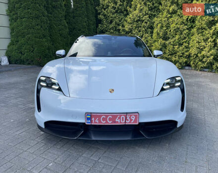 Белый Порше Тайкан, объемом двигателя 0 л и пробегом 26 тыс. км за 88900 $, фото 1 на Automoto.ua