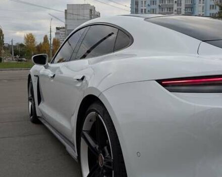 Білий Порше Тайкан, об'ємом двигуна 0 л та пробігом 73 тис. км за 70000 $, фото 8 на Automoto.ua
