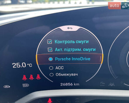 Белый Порше Тайкан, объемом двигателя 0 л и пробегом 26 тыс. км за 88900 $, фото 29 на Automoto.ua