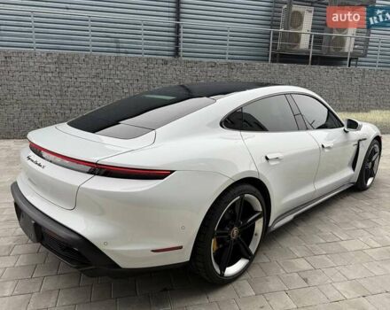 Білий Порше Тайкан, об'ємом двигуна 0 л та пробігом 43 тис. км за 71000 $, фото 9 на Automoto.ua