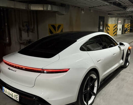 Белый Порше Тайкан, объемом двигателя 0 л и пробегом 79 тыс. км за 52700 $, фото 3 на Automoto.ua