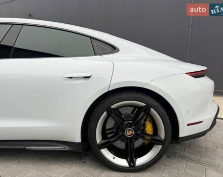 Білий Порше Тайкан, об'ємом двигуна 0 л та пробігом 43 тис. км за 71000 $, фото 5 на Automoto.ua