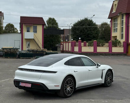 Белый Порше Тайкан, объемом двигателя 0 л и пробегом 96 тыс. км за 54300 $, фото 8 на Automoto.ua