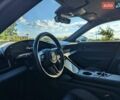 Белый Порше Тайкан, объемом двигателя 0 л и пробегом 67 тыс. км за 66500 $, фото 5 на Automoto.ua