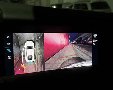 Белый Порше Тайкан, объемом двигателя 0 л и пробегом 101 тыс. км за 48000 $, фото 17 на Automoto.ua