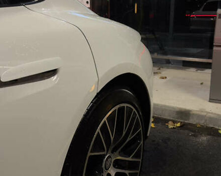 Білий Порше Тайкан, об'ємом двигуна 0 л та пробігом 99 тис. км за 70000 $, фото 5 на Automoto.ua