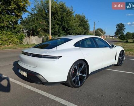 Белый Порше Тайкан, объемом двигателя 0 л и пробегом 77 тыс. км за 59000 $, фото 6 на Automoto.ua