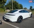 Белый Порше Тайкан, объемом двигателя 0 л и пробегом 77 тыс. км за 59000 $, фото 6 на Automoto.ua