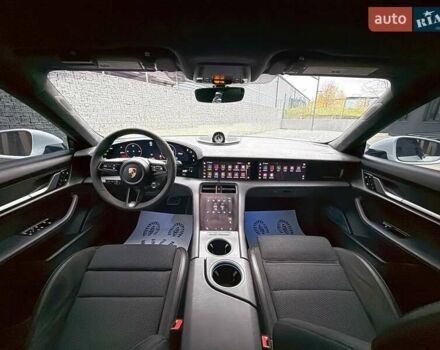 Білий Порше Тайкан, об'ємом двигуна 0 л та пробігом 43 тис. км за 71000 $, фото 23 на Automoto.ua