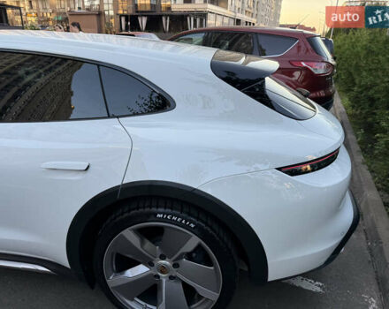 Порше Тайкан 2021 в Киеве на Automoto.ua Белый Порше Тайкан, объемом двигателя 0 л и пробегом 42 тыс. км за 75000 $, фото 12 на Automoto.ua