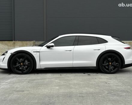 Белый Порше Тайкан, объемом двигателя 1 л и пробегом 21 тыс. км за 76990 $, фото 18 на Automoto.ua