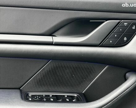 Белый Порше Тайкан, объемом двигателя 1 л и пробегом 21 тыс. км за 76990 $, фото 40 на Automoto.ua