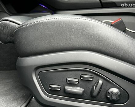 Белый Порше Тайкан, объемом двигателя 1 л и пробегом 21 тыс. км за 76990 $, фото 41 на Automoto.ua