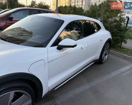 Порше Тайкан 2021 в Киеве на Automoto.ua Белый Порше Тайкан, объемом двигателя 0 л и пробегом 42 тыс. км за 75000 $, фото 4 на Automoto.ua