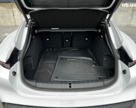 Белый Порше Тайкан, объемом двигателя 1 л и пробегом 21 тыс. км за 76990 $, фото 50 на Automoto.ua