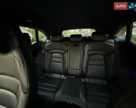 Порше Тайкан 2021 в Киеве на Automoto.ua Белый Порше Тайкан, объемом двигателя 0 л и пробегом 42 тыс. км за 75000 $, фото 20 на Automoto.ua