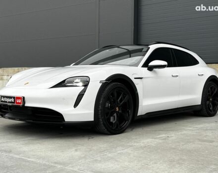 Белый Порше Тайкан, объемом двигателя 1 л и пробегом 21 тыс. км за 76990 $, фото 14 на Automoto.ua