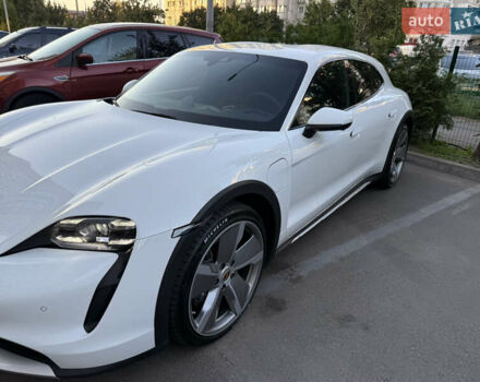 Порше Тайкан 2021 в Киеве на Automoto.ua Белый Порше Тайкан, объемом двигателя 0 л и пробегом 42 тыс. км за 75000 $, фото 2 на Automoto.ua