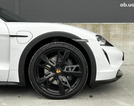 Белый Порше Тайкан, объемом двигателя 1 л и пробегом 21 тыс. км за 76990 $, фото 29 на Automoto.ua