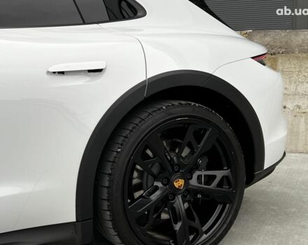 Белый Порше Тайкан, объемом двигателя 1 л и пробегом 21 тыс. км за 76990 $, фото 12 на Automoto.ua