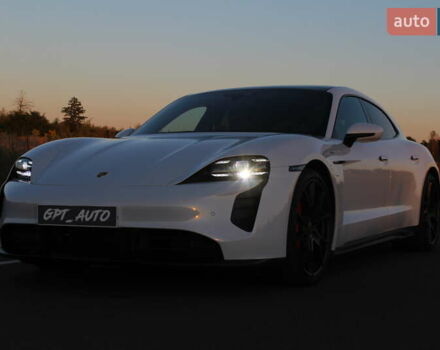 Белый Порше Тайкан, объемом двигателя 0 л и пробегом 29 тыс. км за 75800 $, фото 5 на Automoto.ua