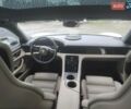 Белый Порше Тайкан, объемом двигателя 0 л и пробегом 12 тыс. км за 55000 $, фото 15 на Automoto.ua