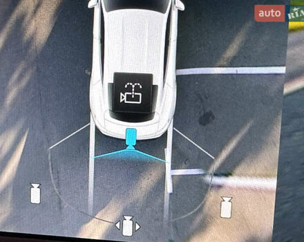 Белый Порше Тайкан, объемом двигателя 0 л и пробегом 40 тыс. км за 67000 $, фото 67 на Automoto.ua