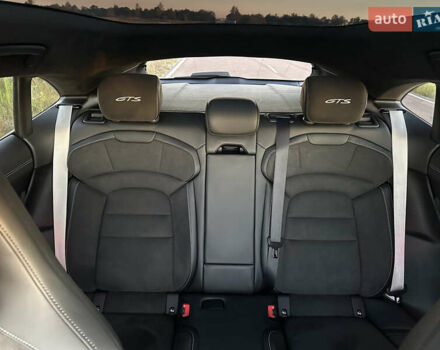 Белый Порше Тайкан, объемом двигателя 0 л и пробегом 29 тыс. км за 75800 $, фото 41 на Automoto.ua