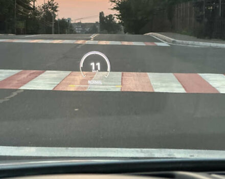 Белый Порше Тайкан, объемом двигателя 0 л и пробегом 40 тыс. км за 67000 $, фото 60 на Automoto.ua