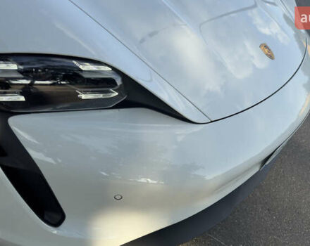 Белый Порше Тайкан, объемом двигателя 0 л и пробегом 40 тыс. км за 67000 $, фото 10 на Automoto.ua