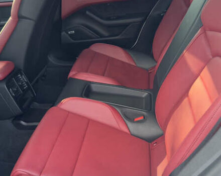 Белый Порше Тайкан, объемом двигателя 0 л и пробегом 40 тыс. км за 67000 $, фото 27 на Automoto.ua